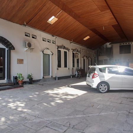 Reddoorz Near Jalan Sudirman Padang Otel Dış mekan fotoğraf