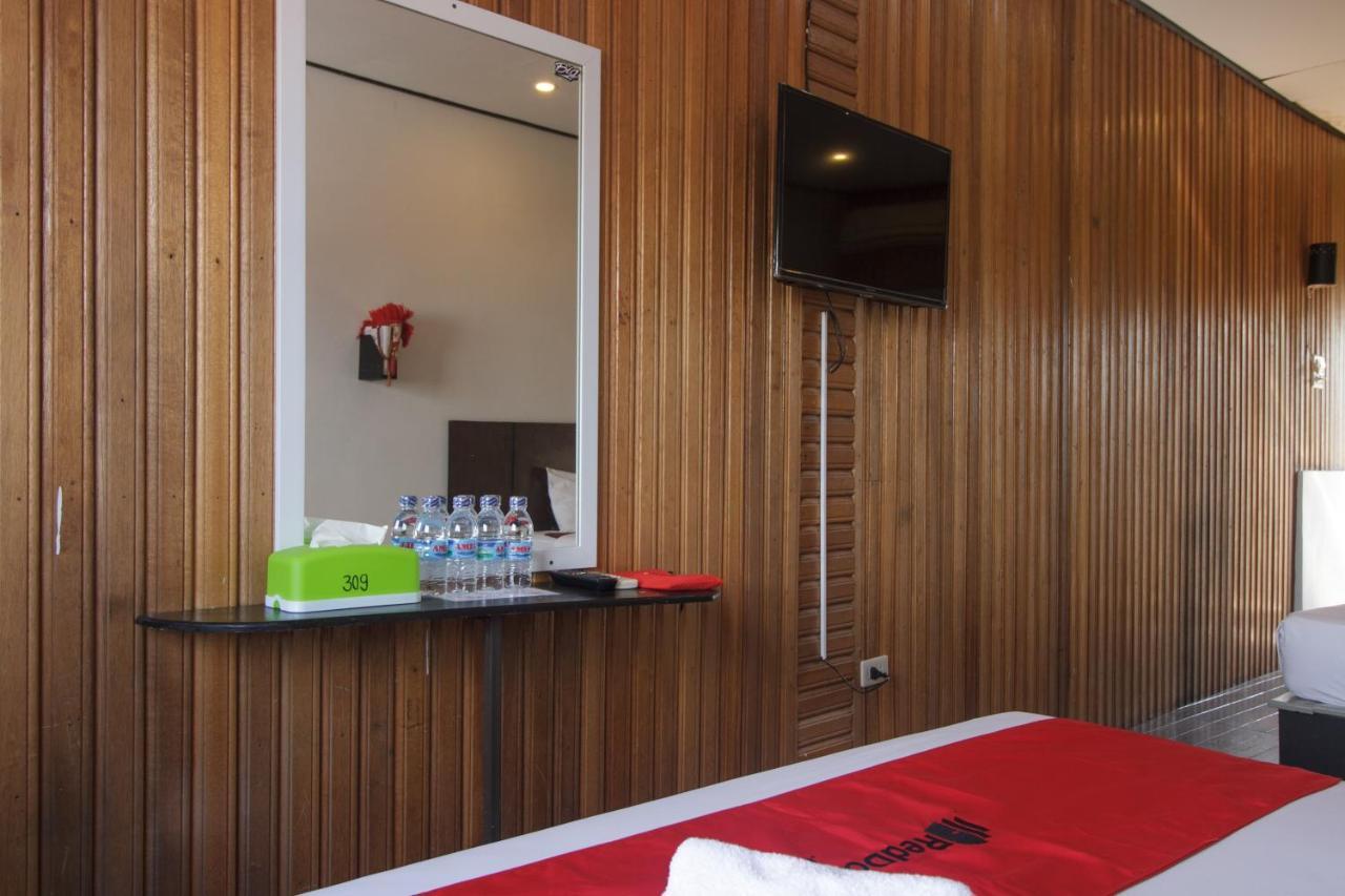 Reddoorz Near Jalan Sudirman Padang Otel Dış mekan fotoğraf